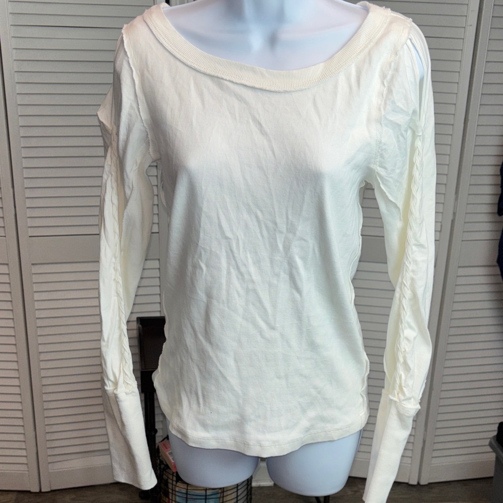 NWT Free People Women's Cream Long Sleeve Top